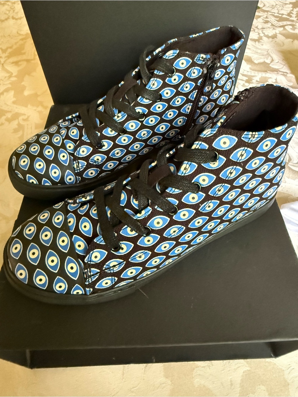 NWOT AKID Kids High-Top “Anthony” Sneakers in Blue Evil Eye  Size  5Y